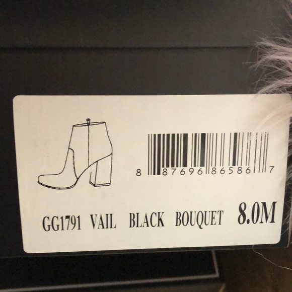 NWT Mia Floral embroidered boot black various size - Picture 6 of 7